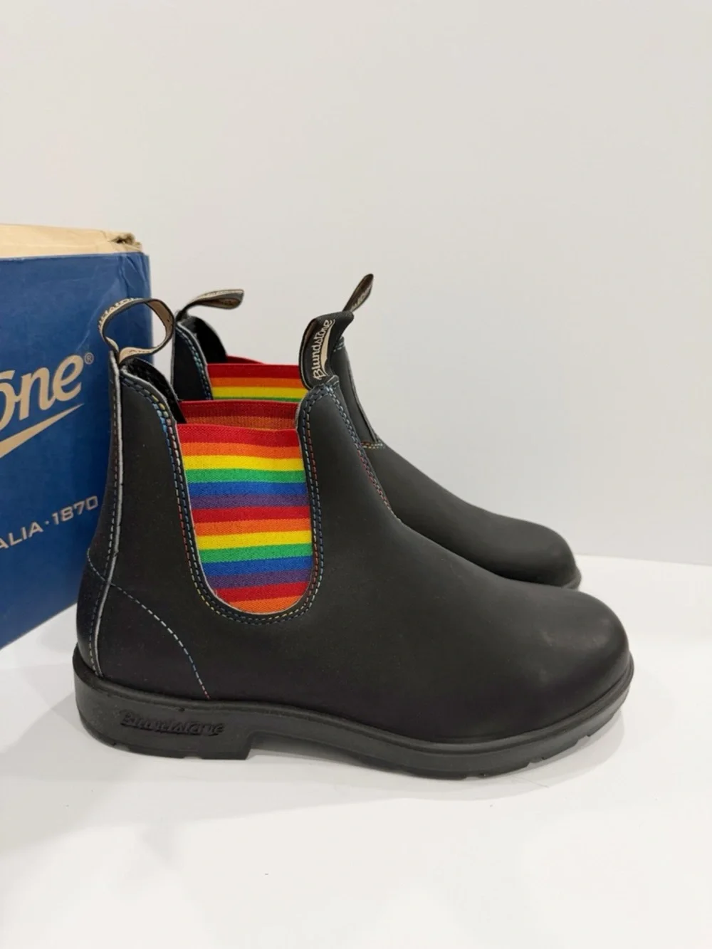 Blundstone 2105 Men’s Leather Chelsea Ankle Boots - Picture 2 of 9